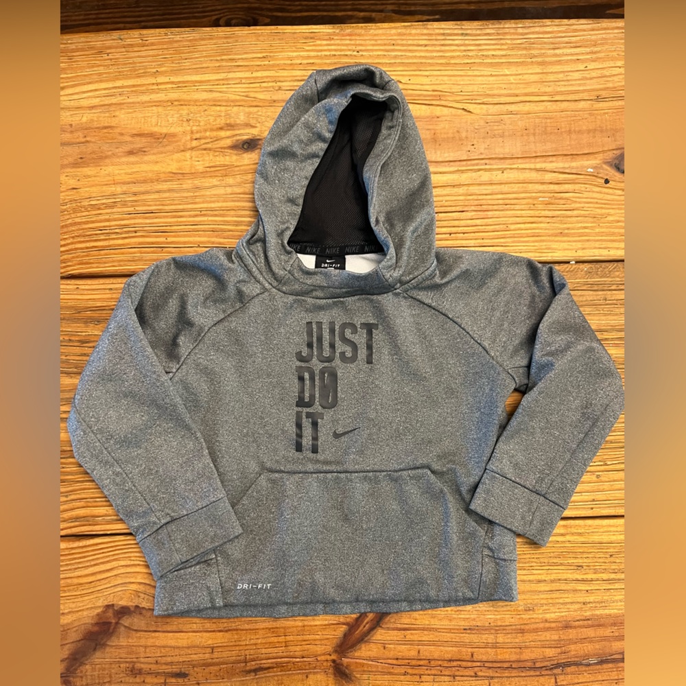 Nike hoodie-boys